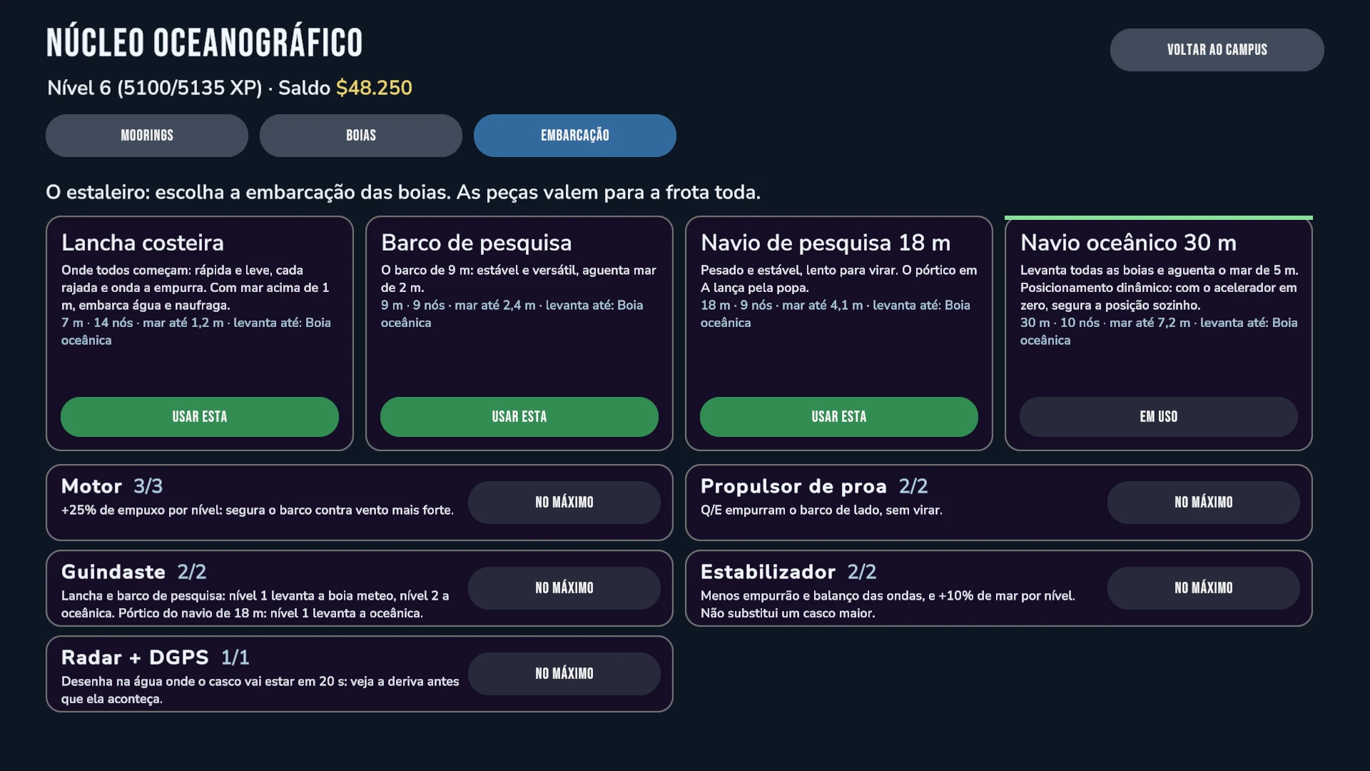 Interface em português do estaleiro com quatro embarcações, navio oceânico em uso e melhorias de motor, propulsor, guindaste, estabilizador e navegação.